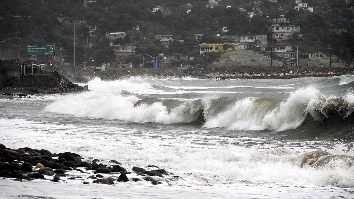Cyclone Montha Hurricane Melissa