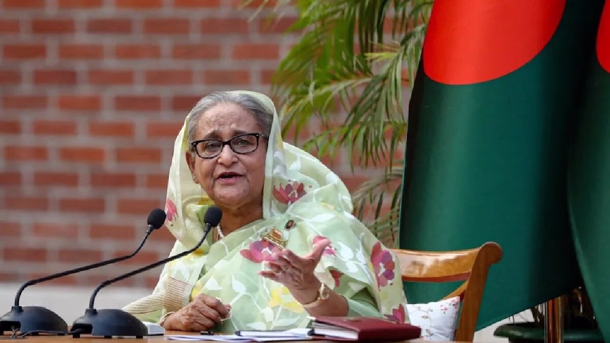 Sheikh Hasina amidst political leaders