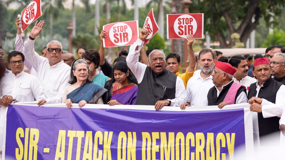 INDIA Bloc’s large-scale protest against the Election Commission in Delhi (File-PTI)