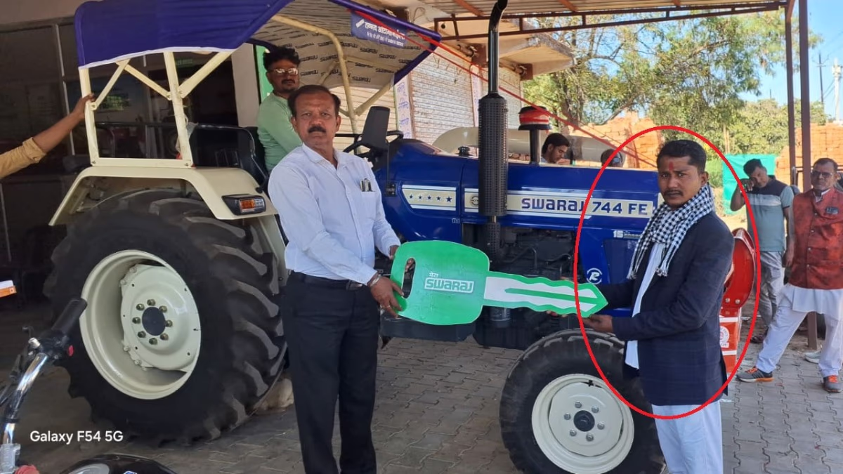 The farmer was distressed due to ruined crops. (Photo: Pramod Kumar Gautam/ITG)