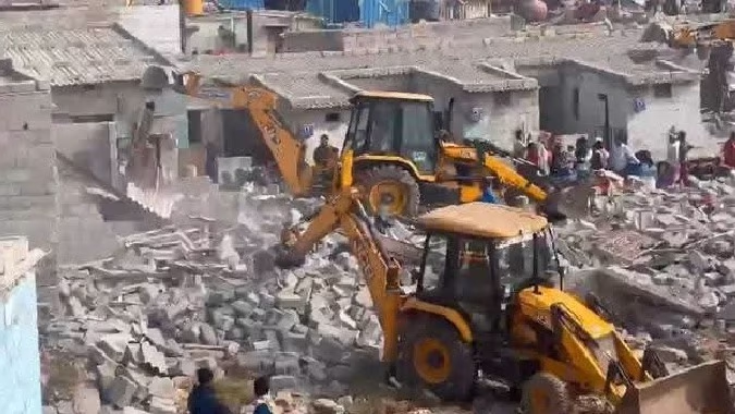 Congress government under fire for bulldozer action in Karnataka. (Photo: ITG)