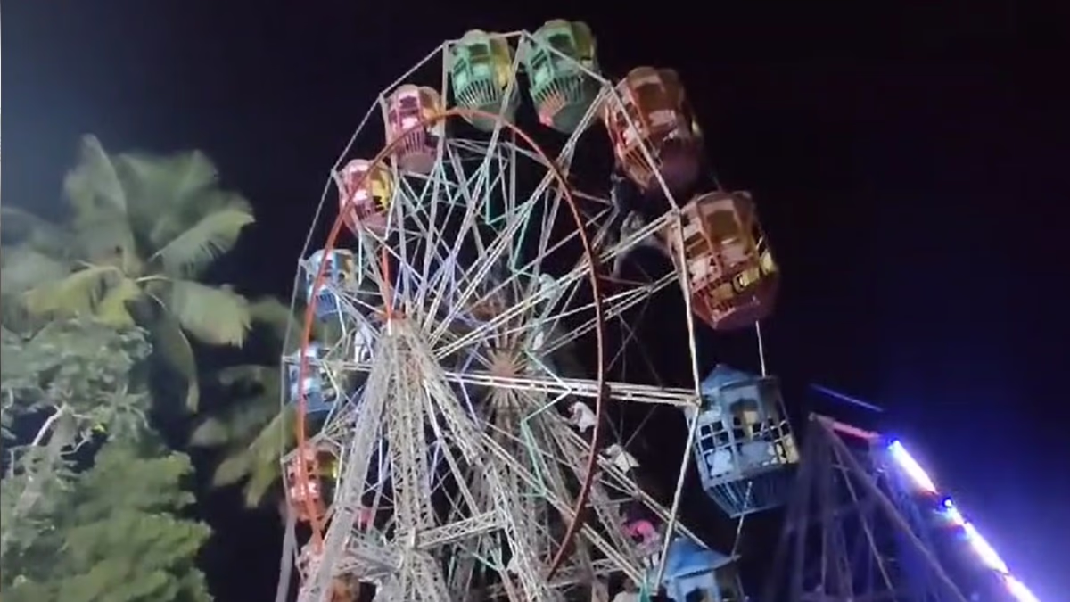 The Ferris wheel began tilting suddenly during the Perukku festival