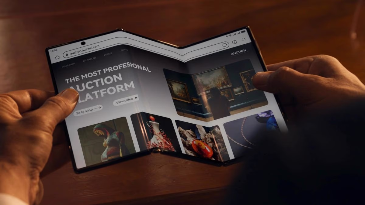 Huawei triple folding smartphone