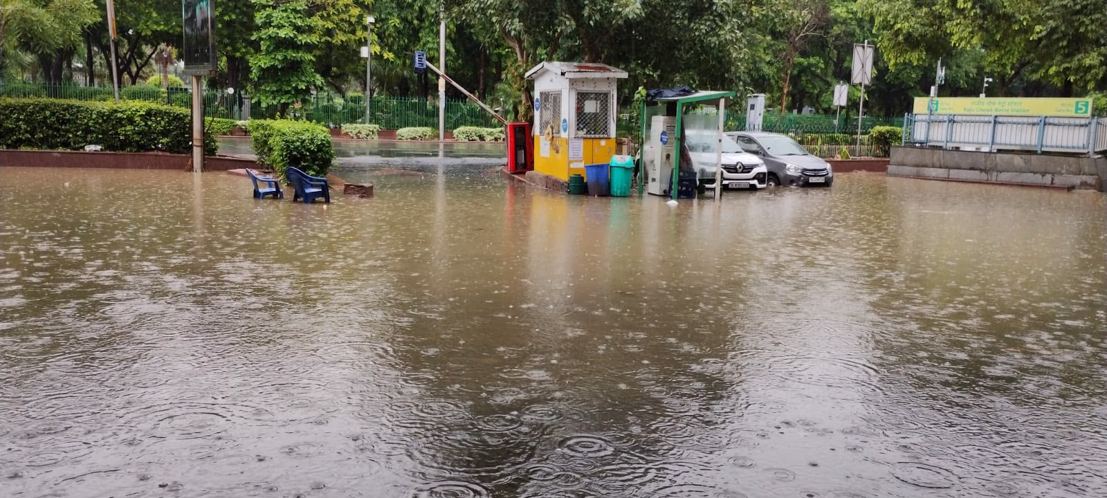A rainy scene in Delhi