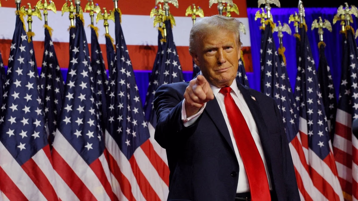 Significant Rupee Drop after Trump's H1B Visa Announcements (Photo: Reuters)