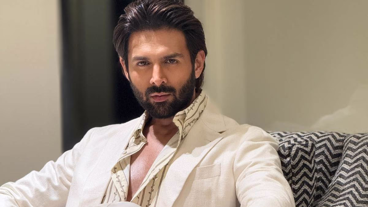 Karina Kubilute and Kartik Aaryan