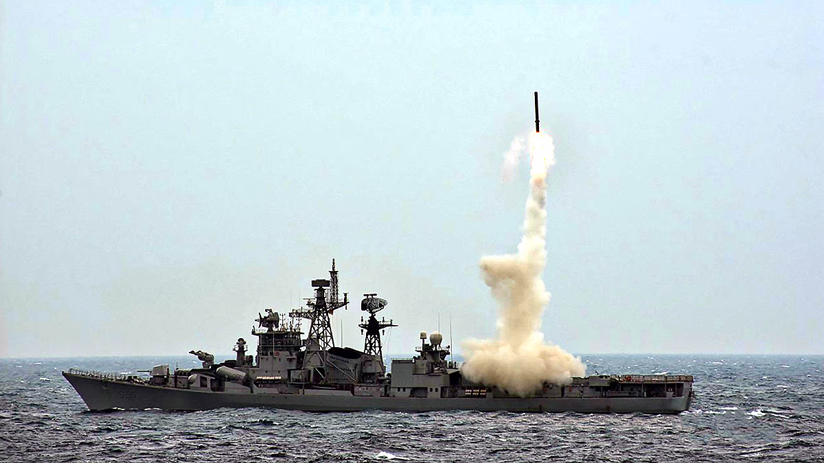 Drill between Indian and Pakistani Navies