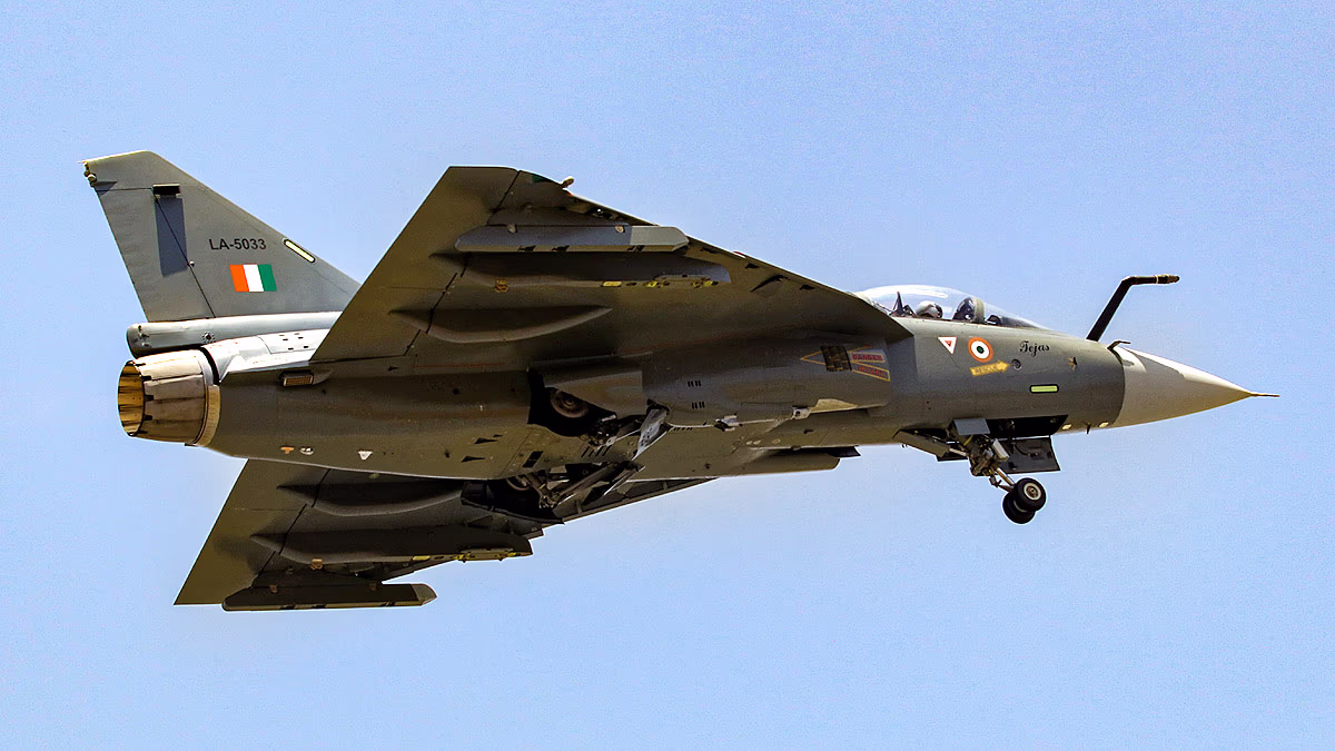 Comparing LCA Tejas and MiG-21 Bison