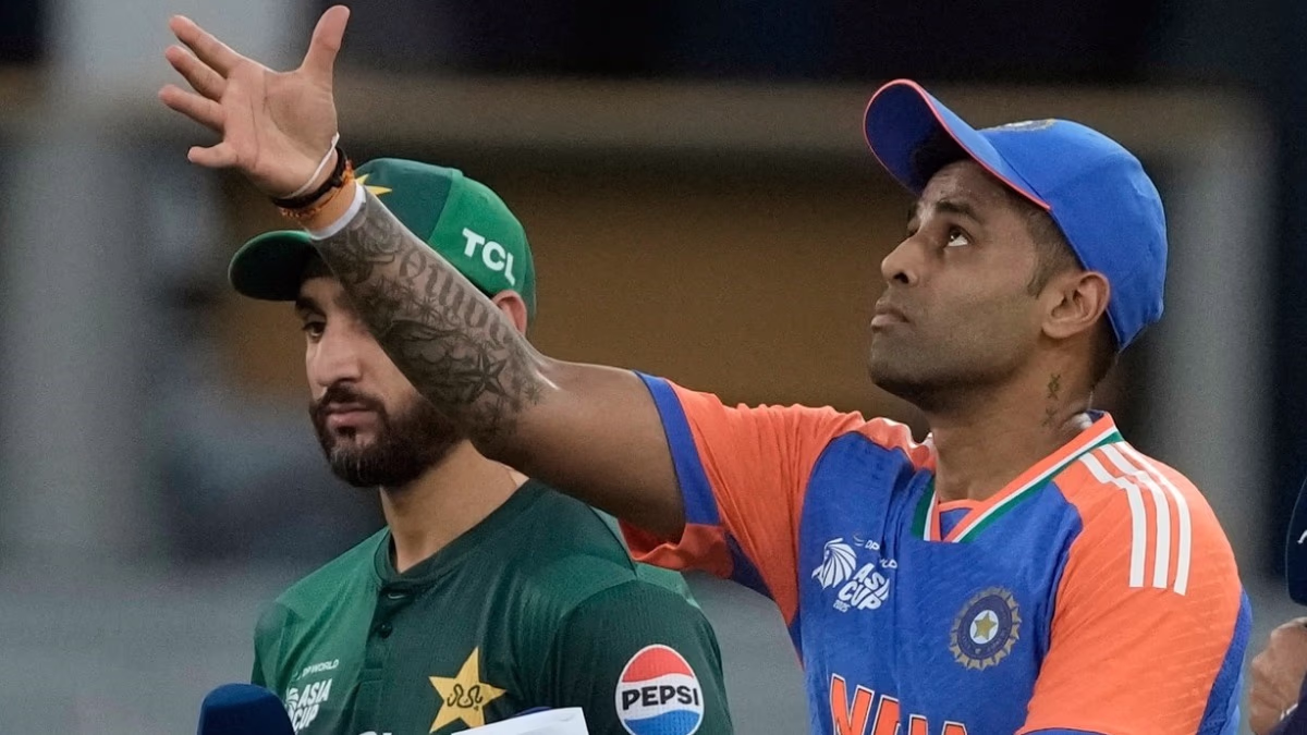 The Super-4 clash between India and Pakistan is set for September 21 (Photo:AP)