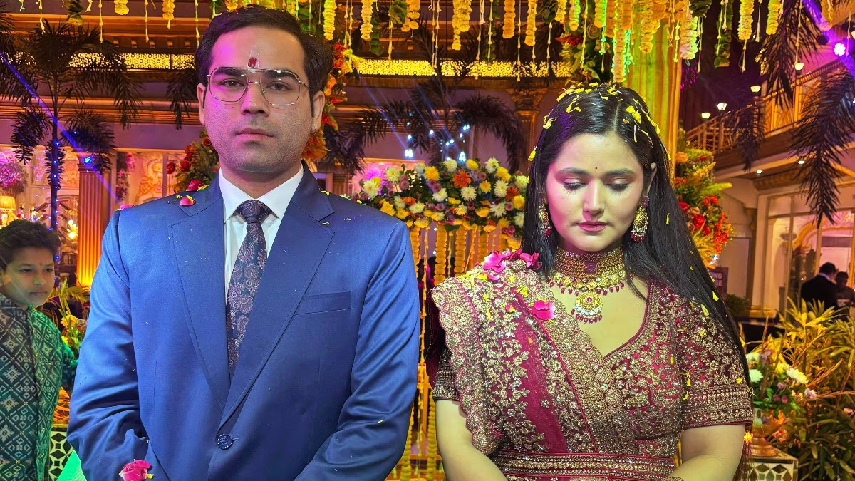 Nidhi Saraswat with her husband, Chirag Upadhyay, on their wedding day in Ghaziabad (Photo- ITG)