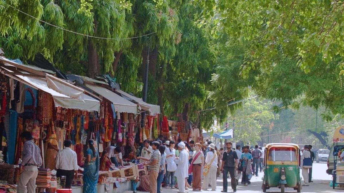 Exciting Festive Shopping in India's Top 10 Markets