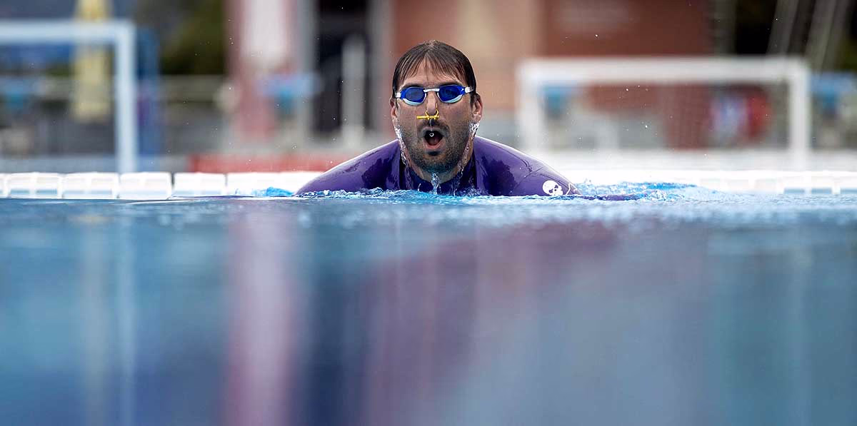 Guinness World Record breath-hold