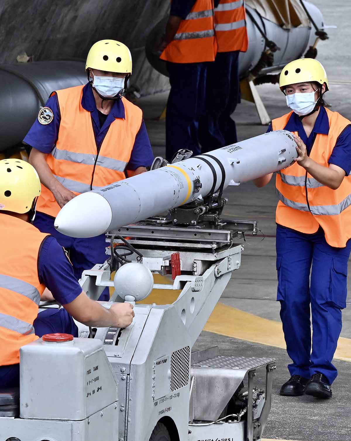 US not giving AMRAAM missile to PAK