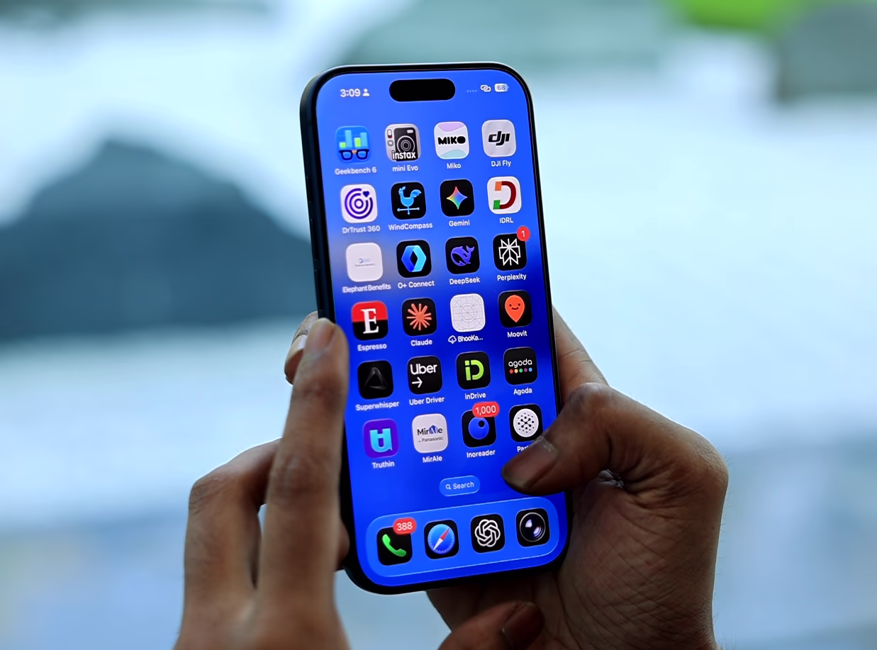 iPhone 17 Pro Quick Review: Check out the advanced display of Apple's new launch.