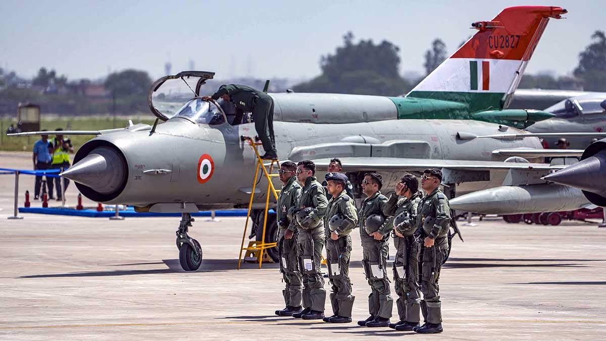 Post-retirement MiG-21 Bison and its pilots in Chandigarh (Photo: PTI)