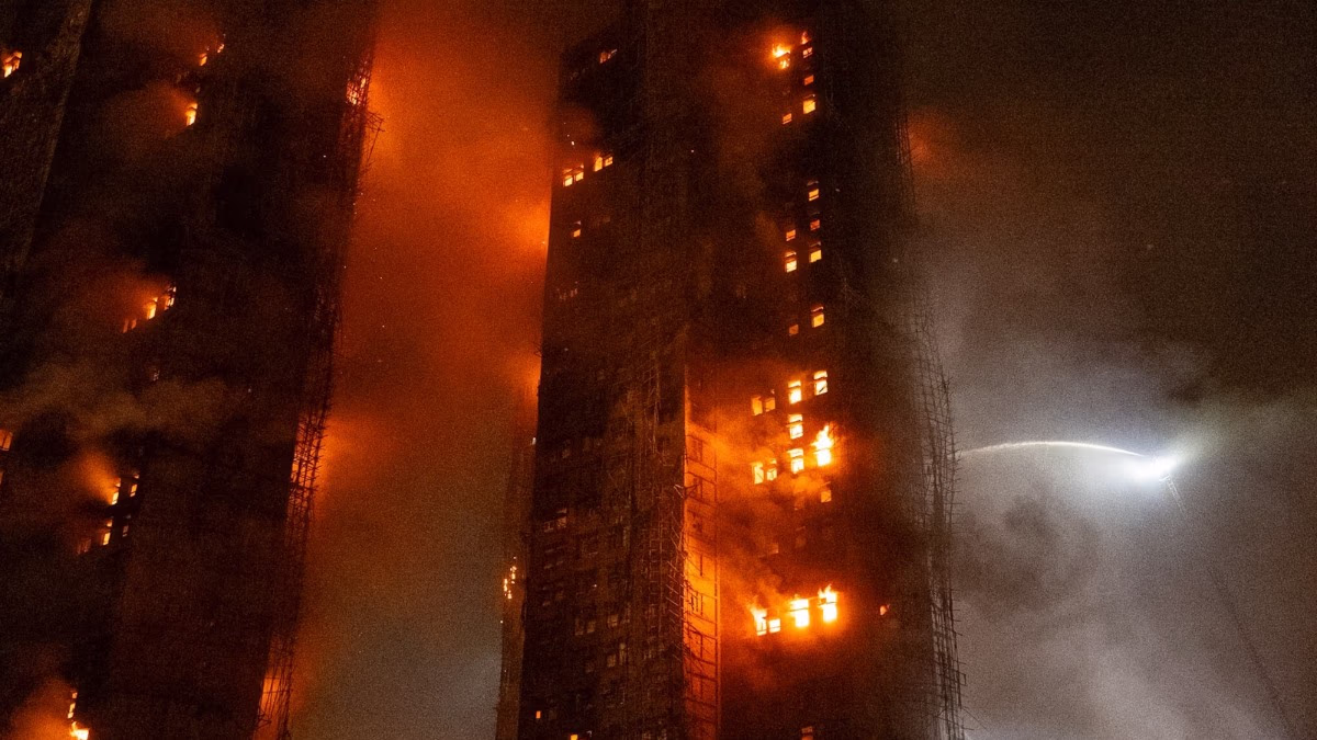 A massive fire in Ho